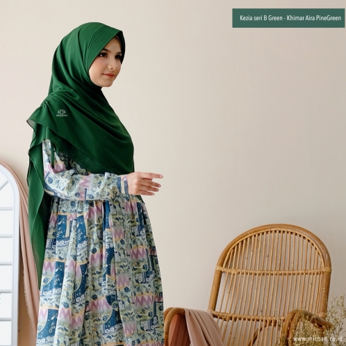 Michan - Khimar Michan - Khimar Aira Pine Green - Michan.co.id