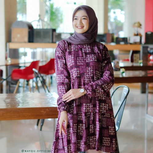 Michan - Atasan / Top - NAYQU Safwah Batik Grape - Michan.co.id