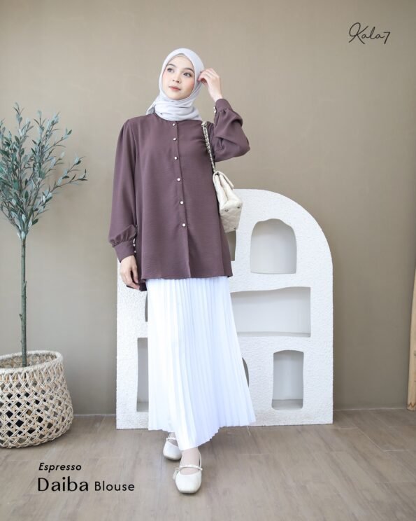 Zizara - Blouse Daiba Espresso